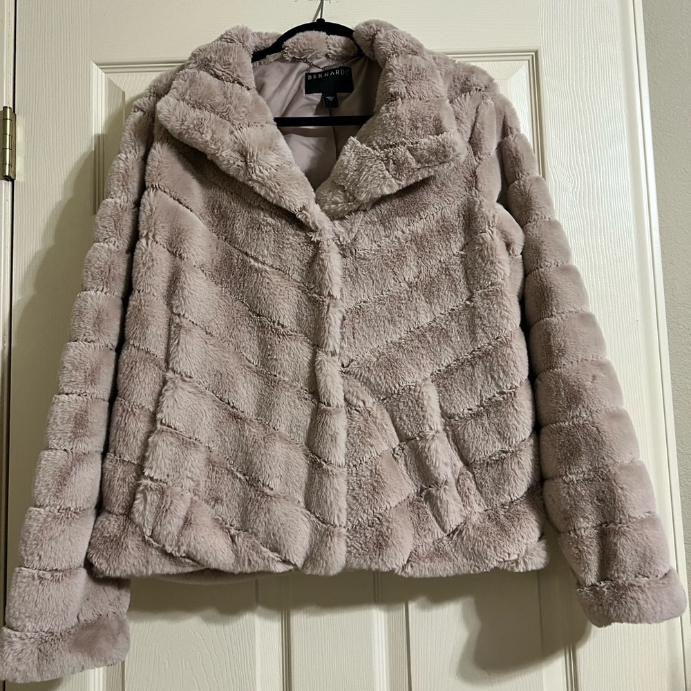 Bernardo Quilted Faux Fur Jacket Beige-Size Large